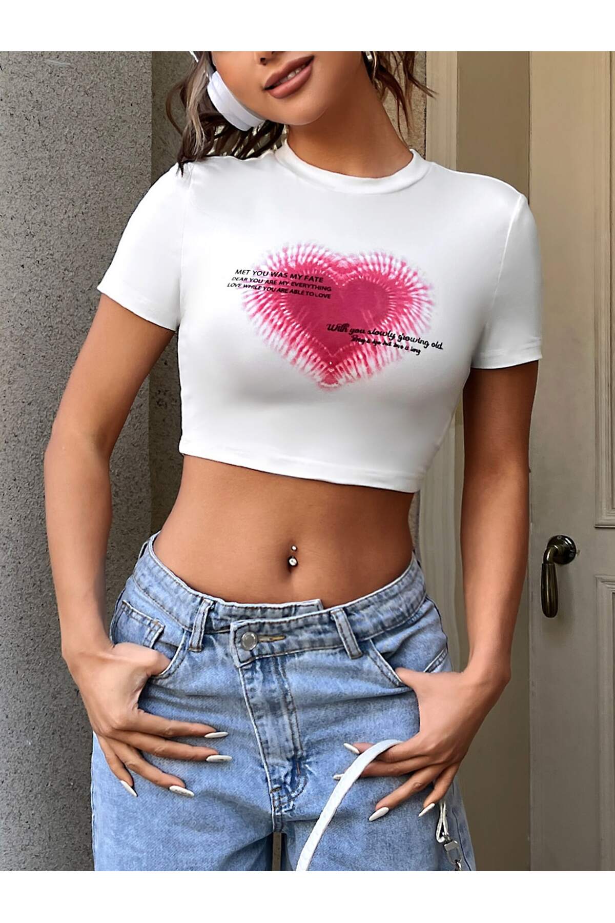 https://cdn.dsmcdn.com/ty995/product/media/images/prod/SPM/PIM/20230901/07/01016924-501a-370e-bb1e-cf2602b32b47/1_org_zoom.jpg