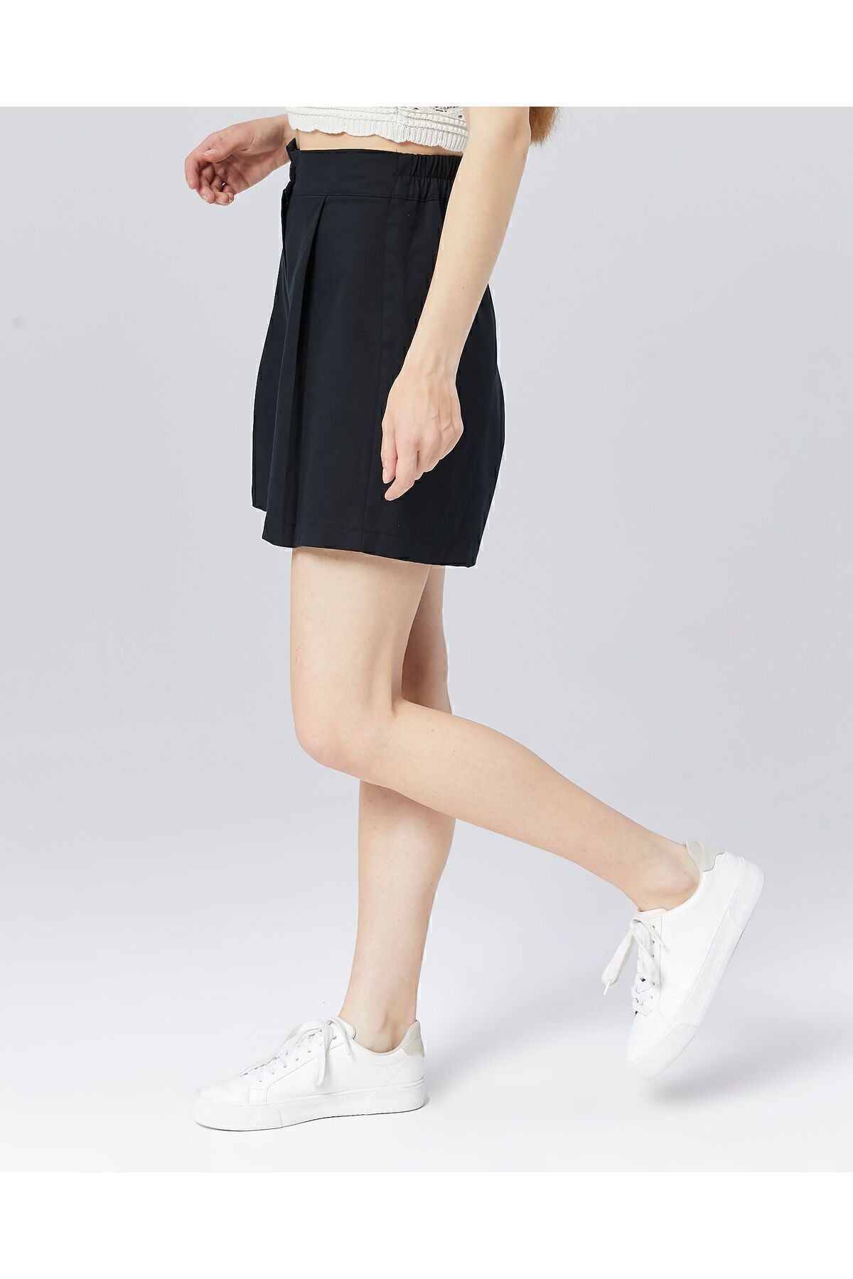 https://cdn.dsmcdn.com/ty1482/product/media/images/prod/QC/20240815/11/9fb254a4-dd1c-3cc2-932c-b4ba1c035cac/1_org_zoom.jpg