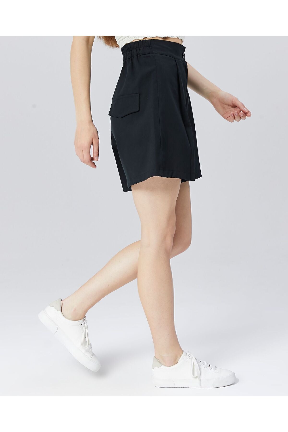 https://cdn.dsmcdn.com/ty1482/product/media/images/prod/QC/20240815/11/f3aa6a60-0bd7-338b-8293-f1969092079d/1_org_zoom.jpg