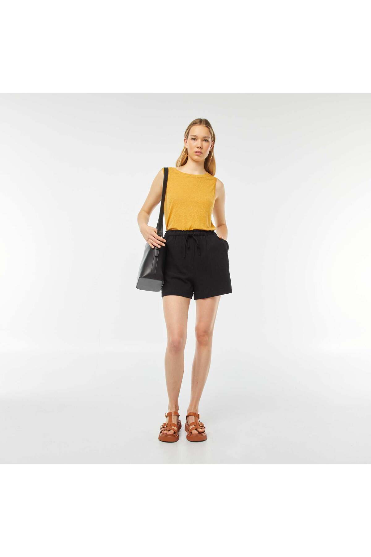 https://cdn.dsmcdn.com/ty1762/prod/QC_PREP/20250925/13/327e8cf3-1594-3855-9f8d-5e38fe0b51a2/1_org_zoom.jpg