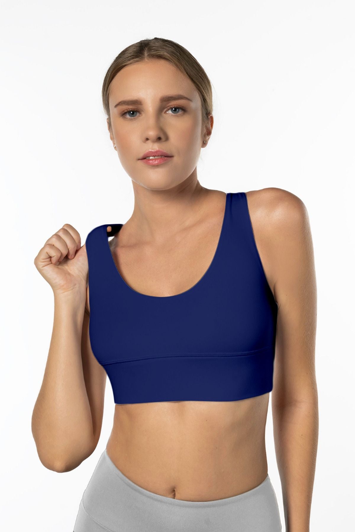 https://cdn.dsmcdn.com/ty1552/product/media/images/ty1552/prod/QC/20240917/15/6b5bd353-166e-3e9b-b227-6c632353a9b8/1_org_zoom.jpg