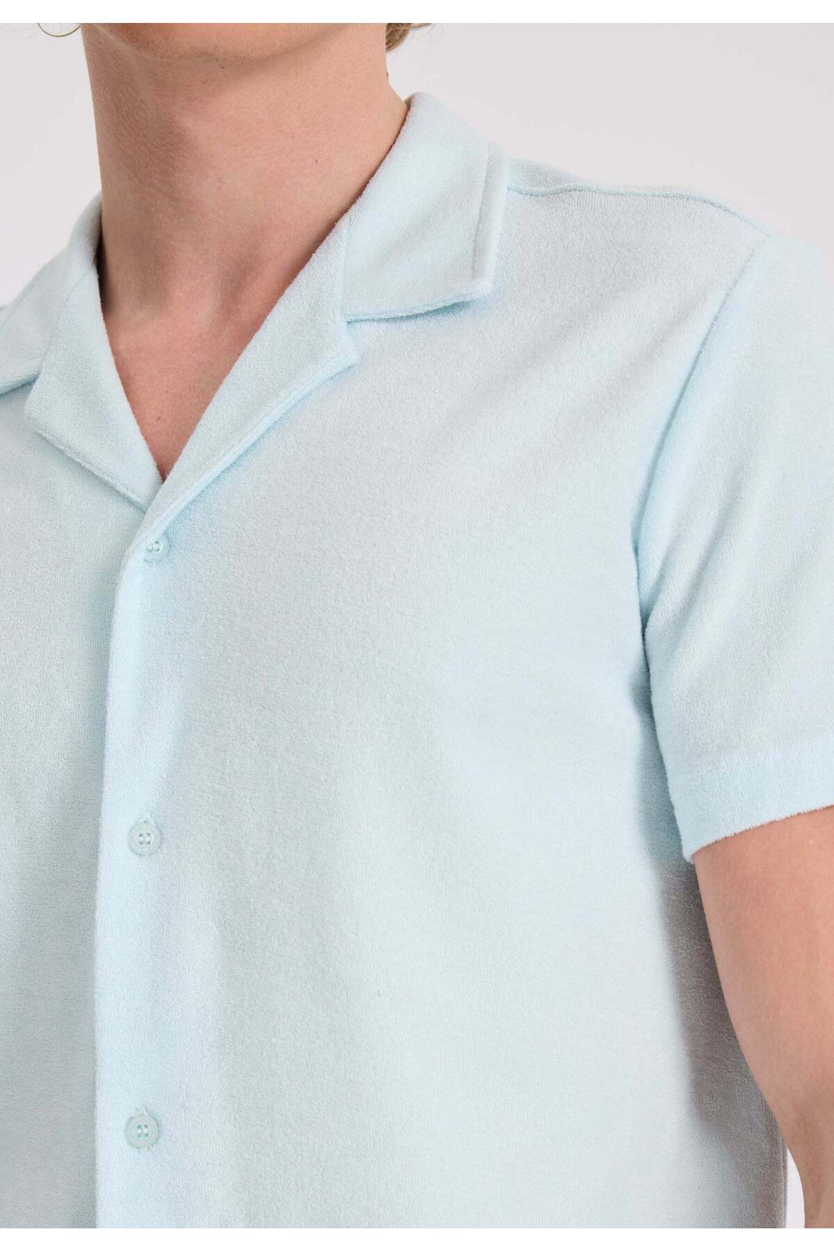 https://cdn.dsmcdn.com/ty1232/product/media/images/prod/SPM/PIM/20240329/16/7d8d78db-76b5-30e2-9f13-c5efd094e5b2/1_org_zoom.jpg