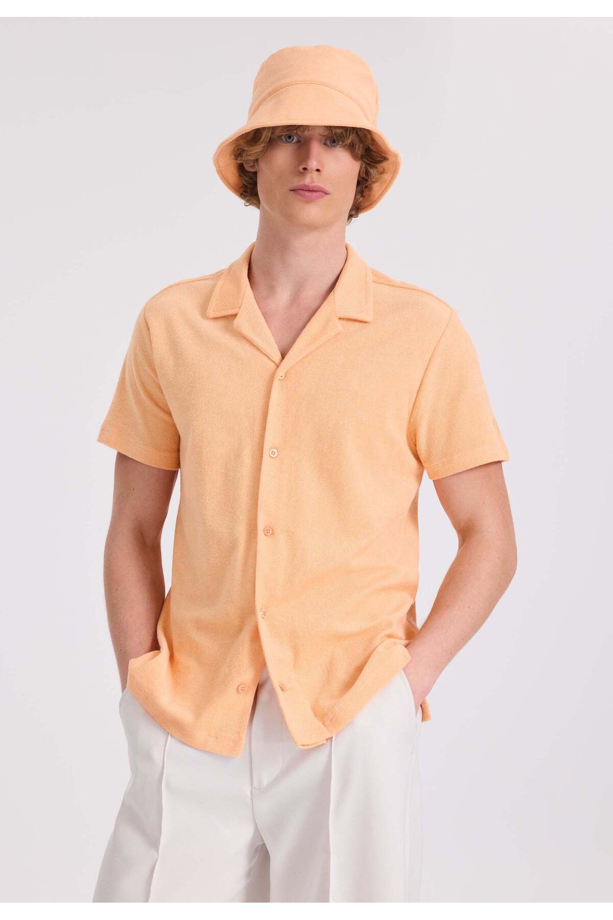 https://cdn.dsmcdn.com/ty1230/product/media/images/prod/SPM/PIM/20240329/16/d842177d-7225-32bb-b3c8-8c4b10e538eb/1_org_zoom.jpg