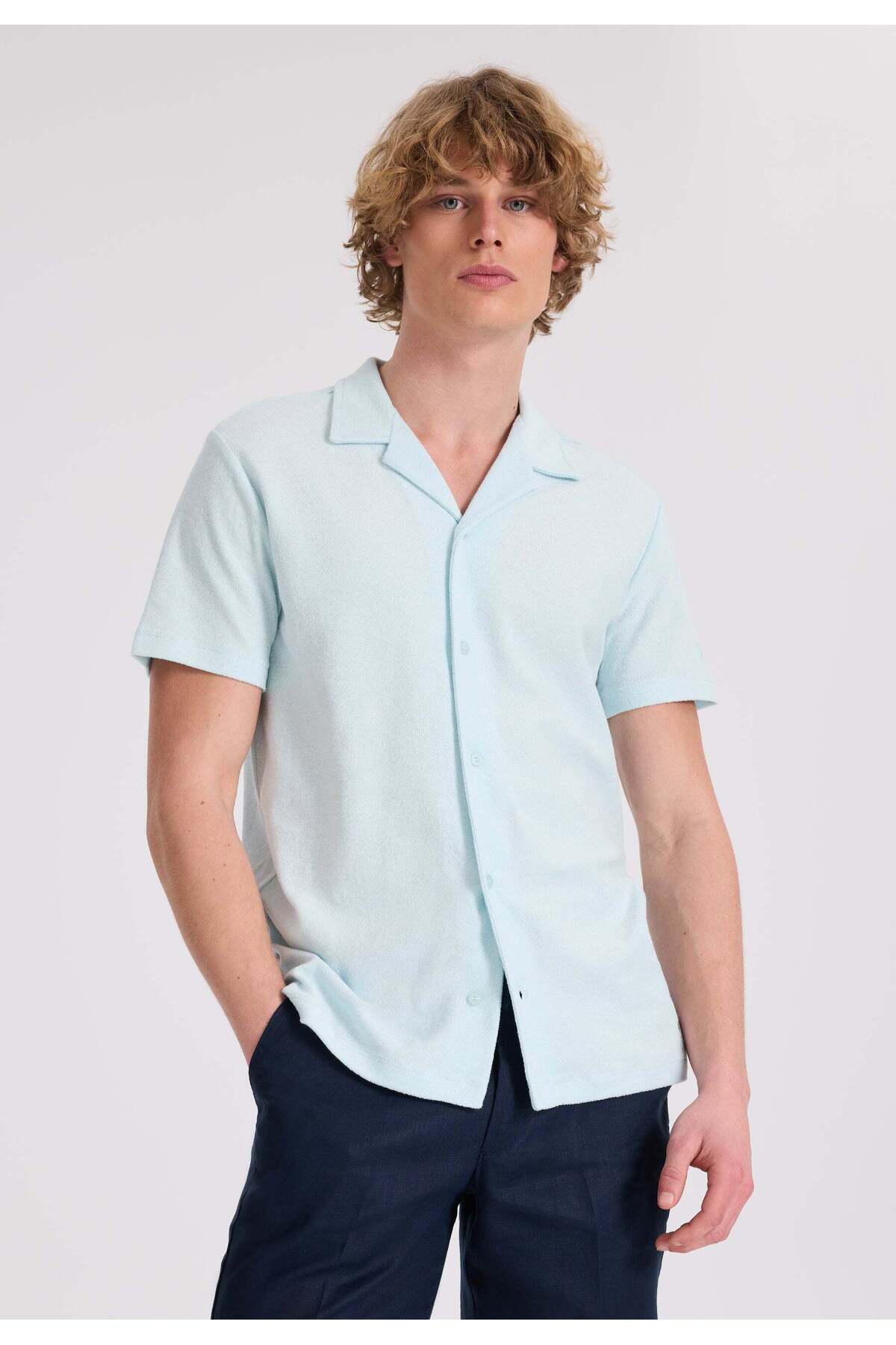 https://cdn.dsmcdn.com/ty1231/product/media/images/prod/SPM/PIM/20240329/16/922d6f33-2700-301e-a275-4613aff6eeaf/1_org_zoom.jpg