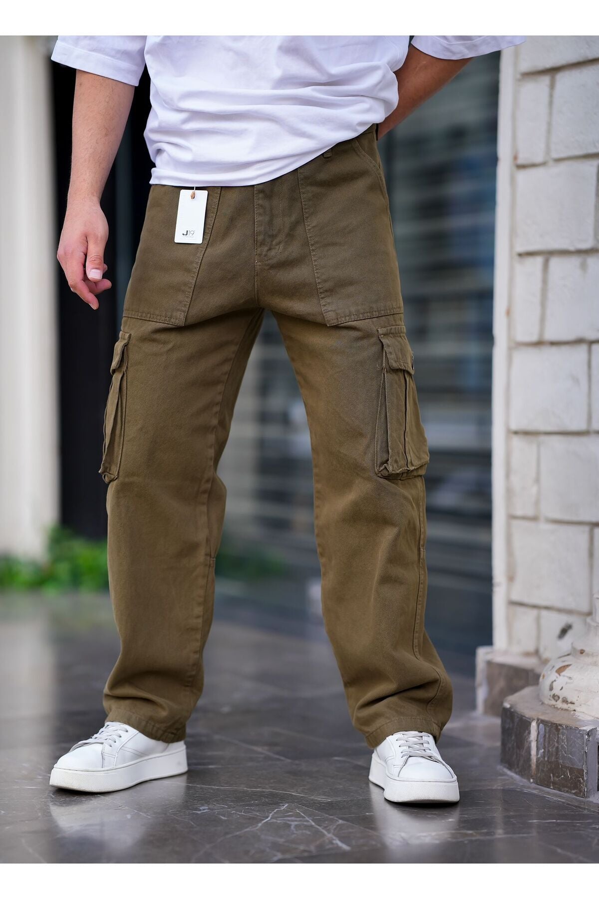 https://cdn.dsmcdn.com/ty996/product/media/images/prod/SPM/PIM/20230905/09/b7eb3b4c-8345-39ec-b61f-f8e2c063032a/1_org_zoom.jpg