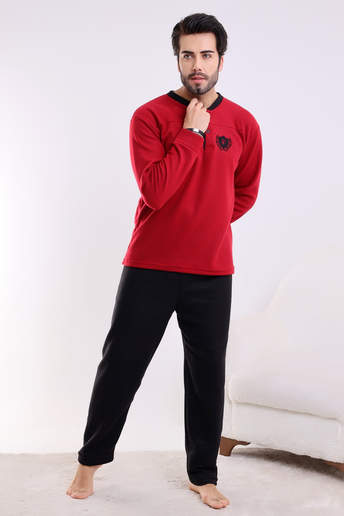 https://cdn.dsmcdn.com/ty1011/product/media/images/prod/SPM/PIM/20231011/12/3b7f5ef1-0297-37a3-b2d9-52a526f7a0fe/1_org_zoom.jpg