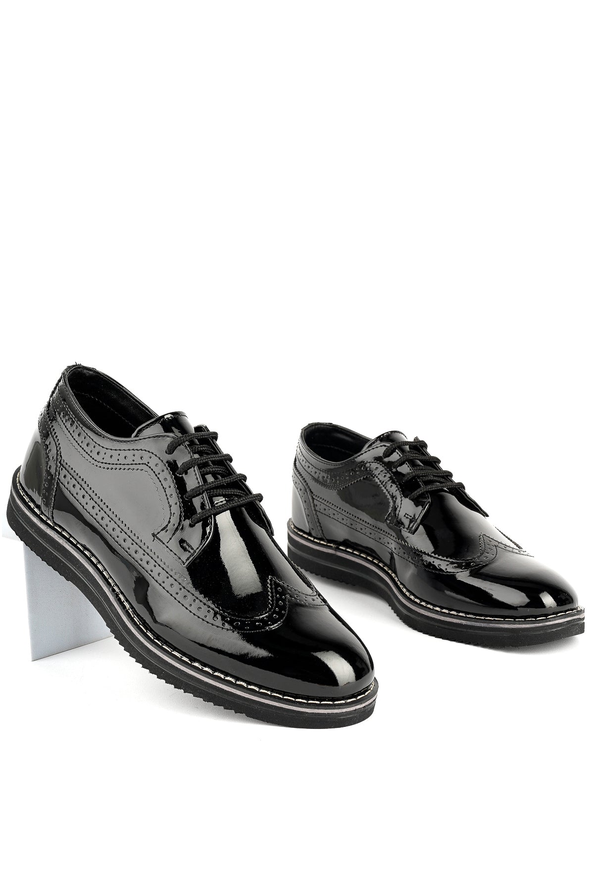 https://cdn.dsmcdn.com/ty1262/product/media/images/prod/SPM/PIM/20240417/23/c0b71190-baee-312b-bddb-1dd89752e1e3/1_org_zoom.jpg