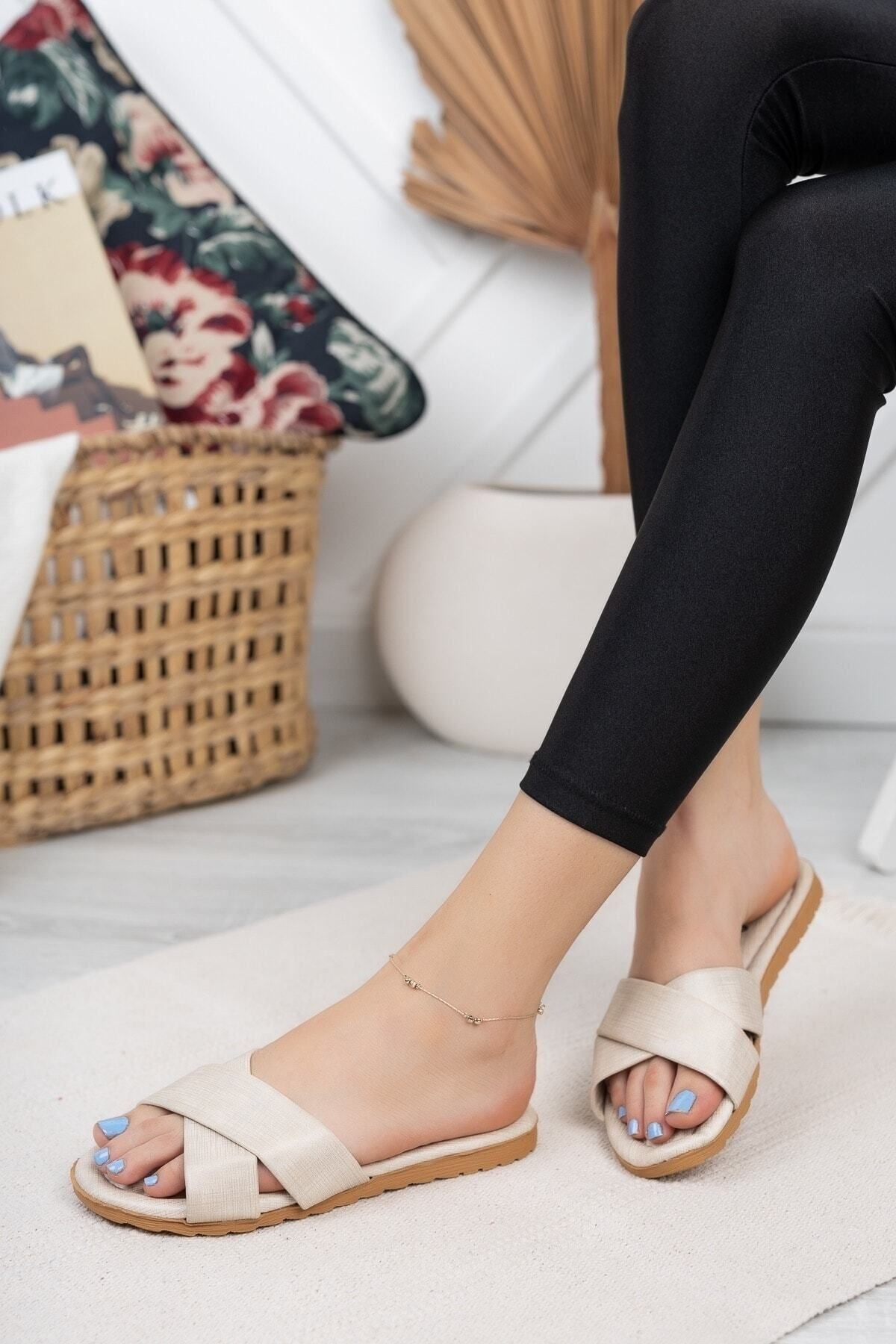 https://cdn.dsmcdn.com/ty1492/product/media/images/prod/QC/20240820/01/d8cec2ee-c80a-3447-a1ba-fa554411c449/1_org_zoom.jpg