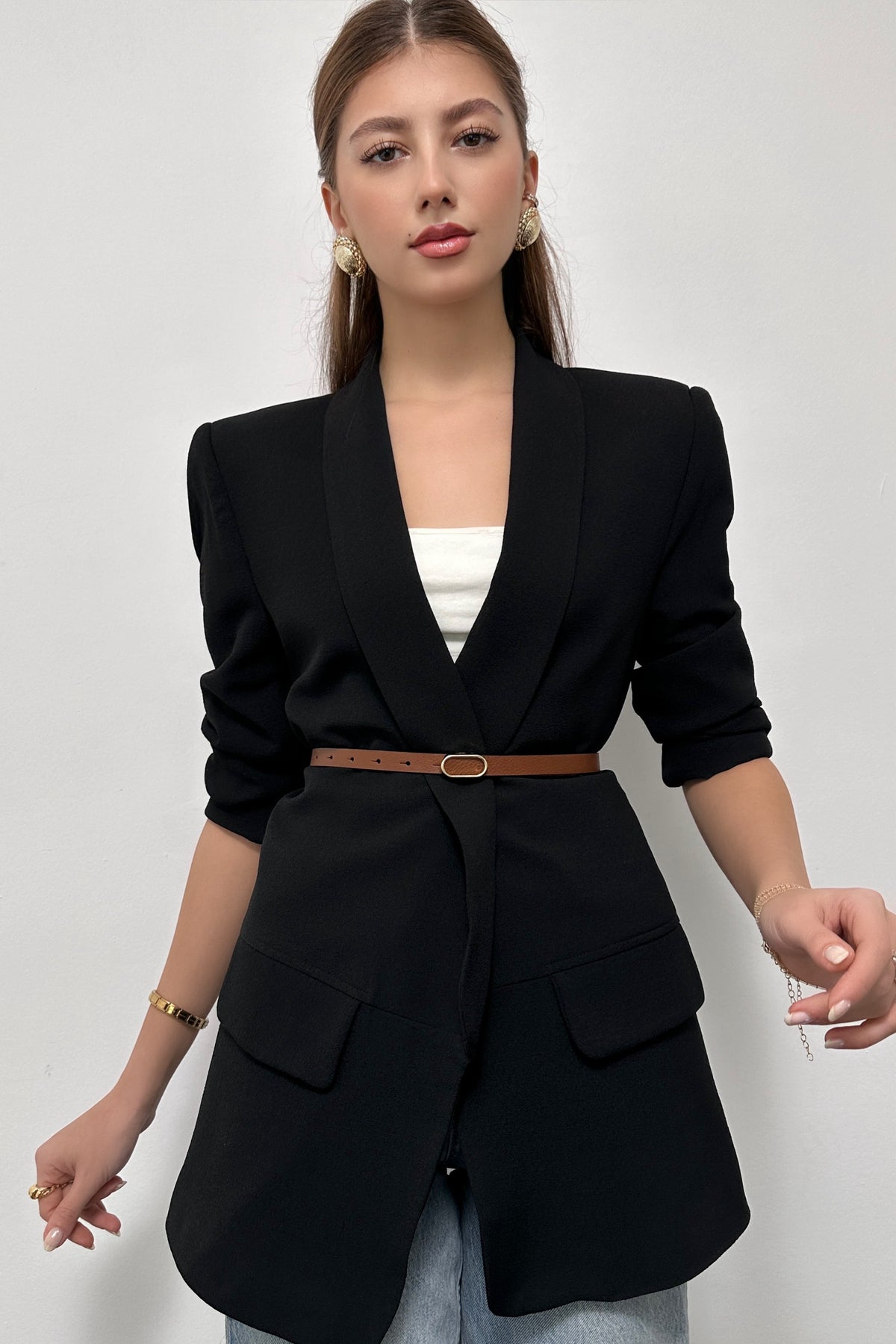 https://cdn.dsmcdn.com/ty1110/product/media/images/prod/SPM/PIM/20231227/19/8ea7f0ab-5815-30a1-b6c8-3a31758ecce0/1_org_zoom.jpg