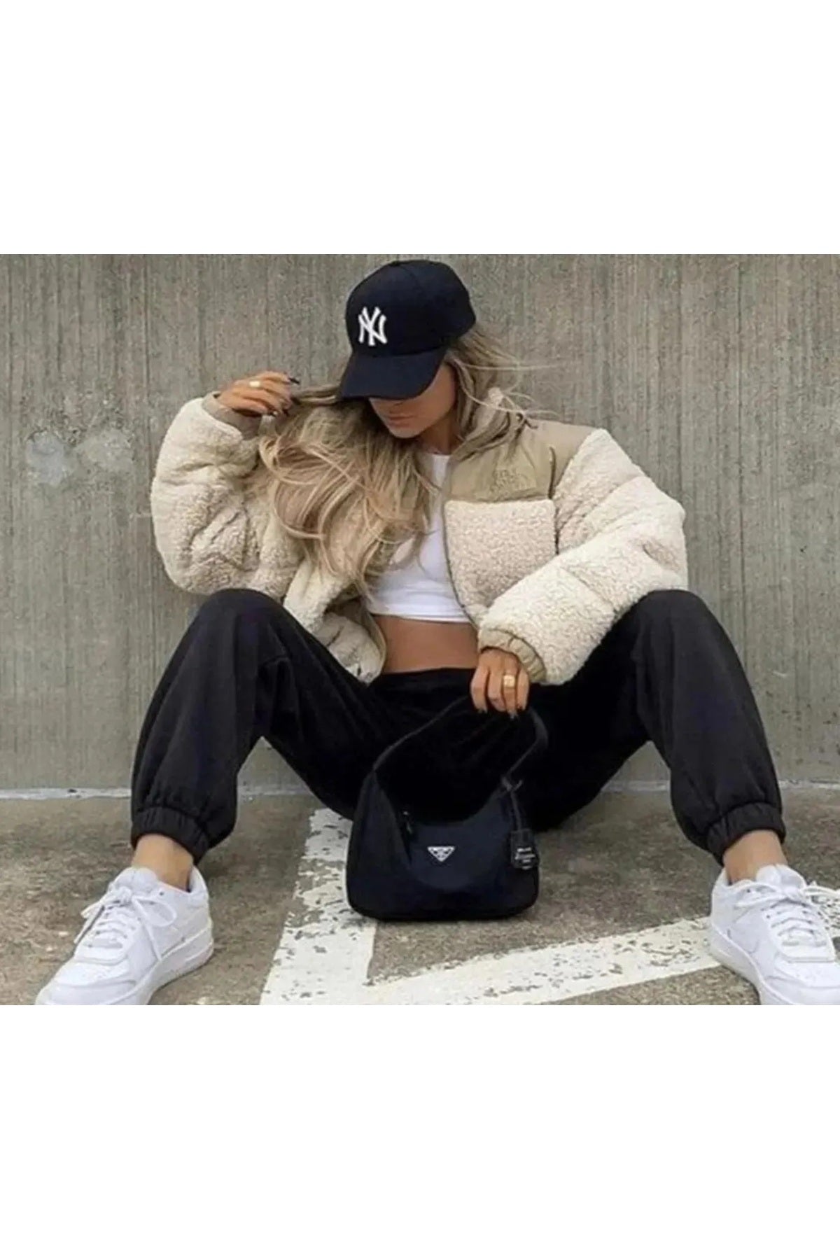 https://cdn.dsmcdn.com/ty1734/prod/QC_PREP/20250823/17/9fef4968-ea92-37c9-a83c-706411b51092/1_org_zoom.jpg