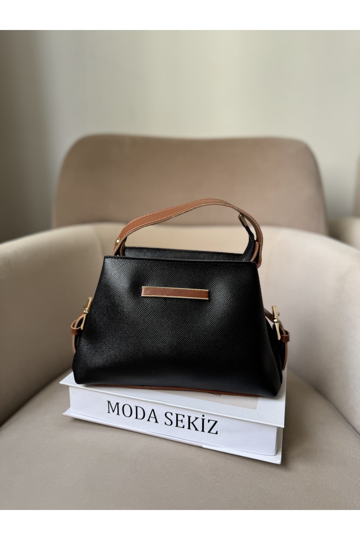 https://cdn.dsmcdn.com/ty1773/prod/QC_PREP/20251017/05/6b9455ae-d710-311e-8d67-5a3ef5a51156/1_org_zoom.jpg