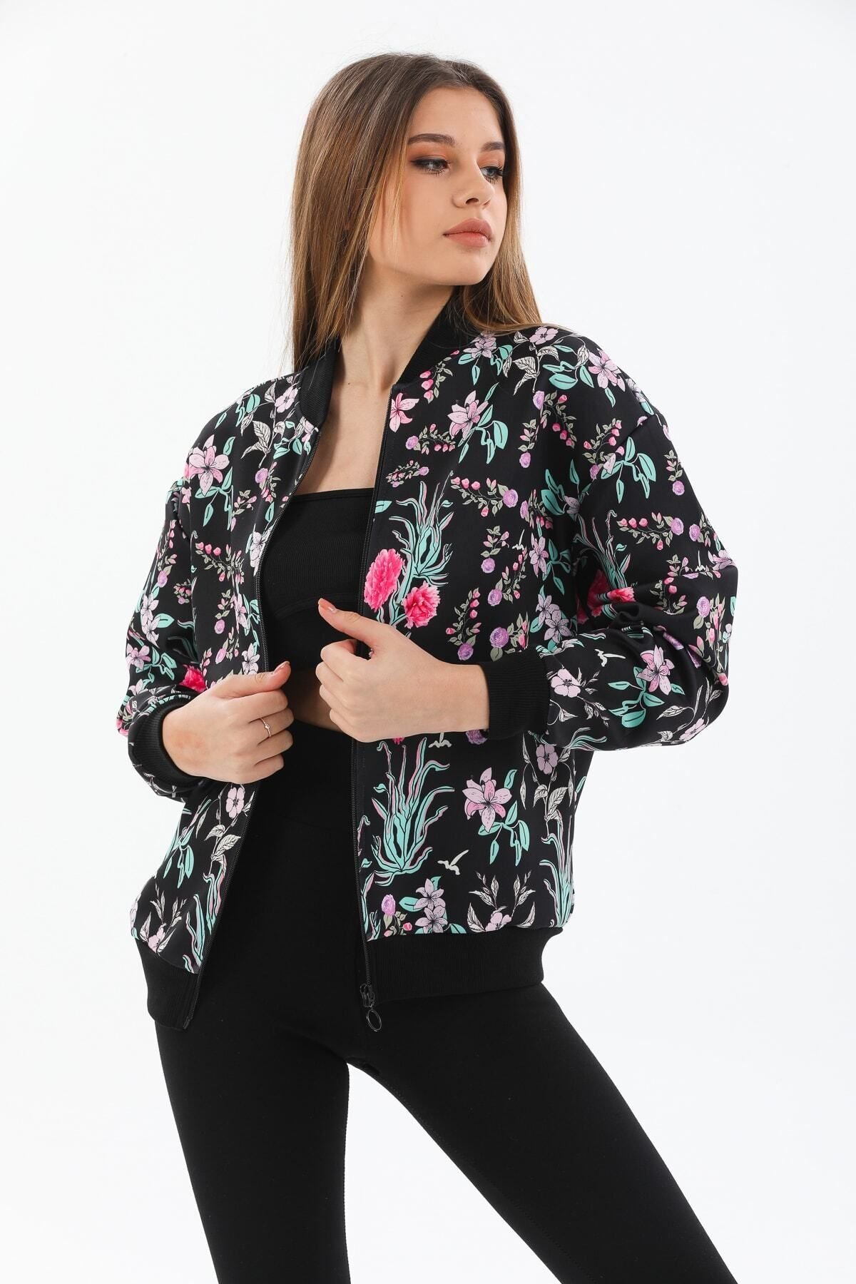 https://cdn.dsmcdn.com/ty1438/product/media/images/prod/QC/20240723/15/2c6f83b8-16d0-329e-b816-3ee15521acc7/1_org_zoom.jpg